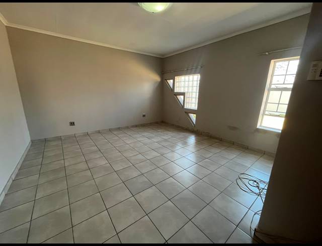 9 BEDROOM HOUSE FOR SALE IN DALVIEW